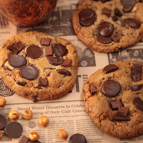 Sweet Street Cookie Puck, Sandys Chocolate Chunk with Pretzels Manifesto -- 84 per case.