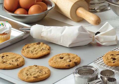 Winco Cotton with Plastic Coating Pastry Bag, 18 inch -- 12 per case