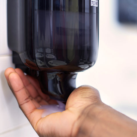Tork Elevation® DISPENSER SOAP LIQUID BLACK 1 LITER