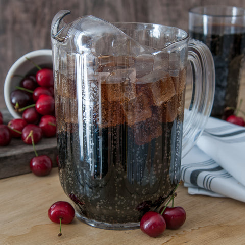 Carlisle PITCHER PLASTIC CLEAR VERSAPOUR 60 OZ